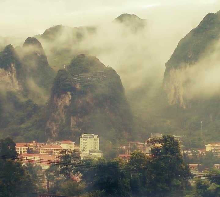 Hotel Cao Nguyen Dong Van  Zewnętrze zdjęcie